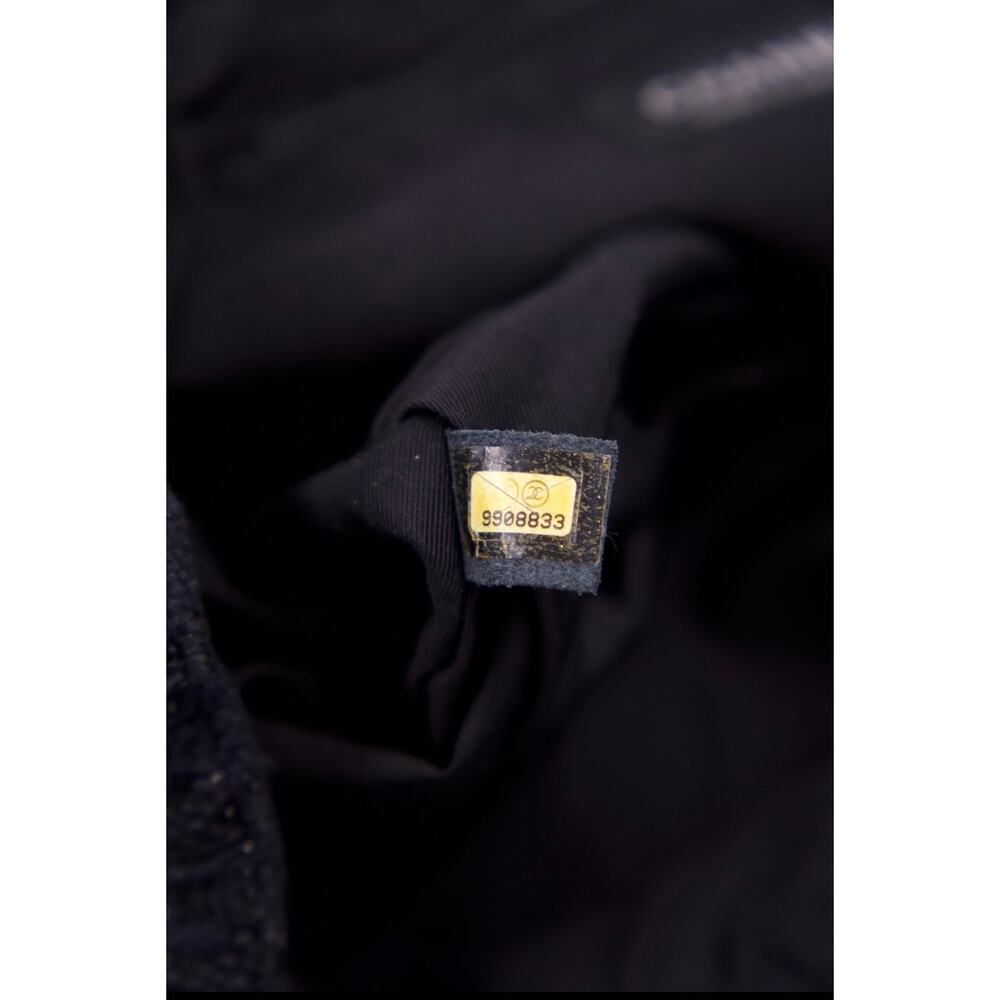 CHANEL 2005 CC Black Tweed Tote Bag - Picture 9 of 10